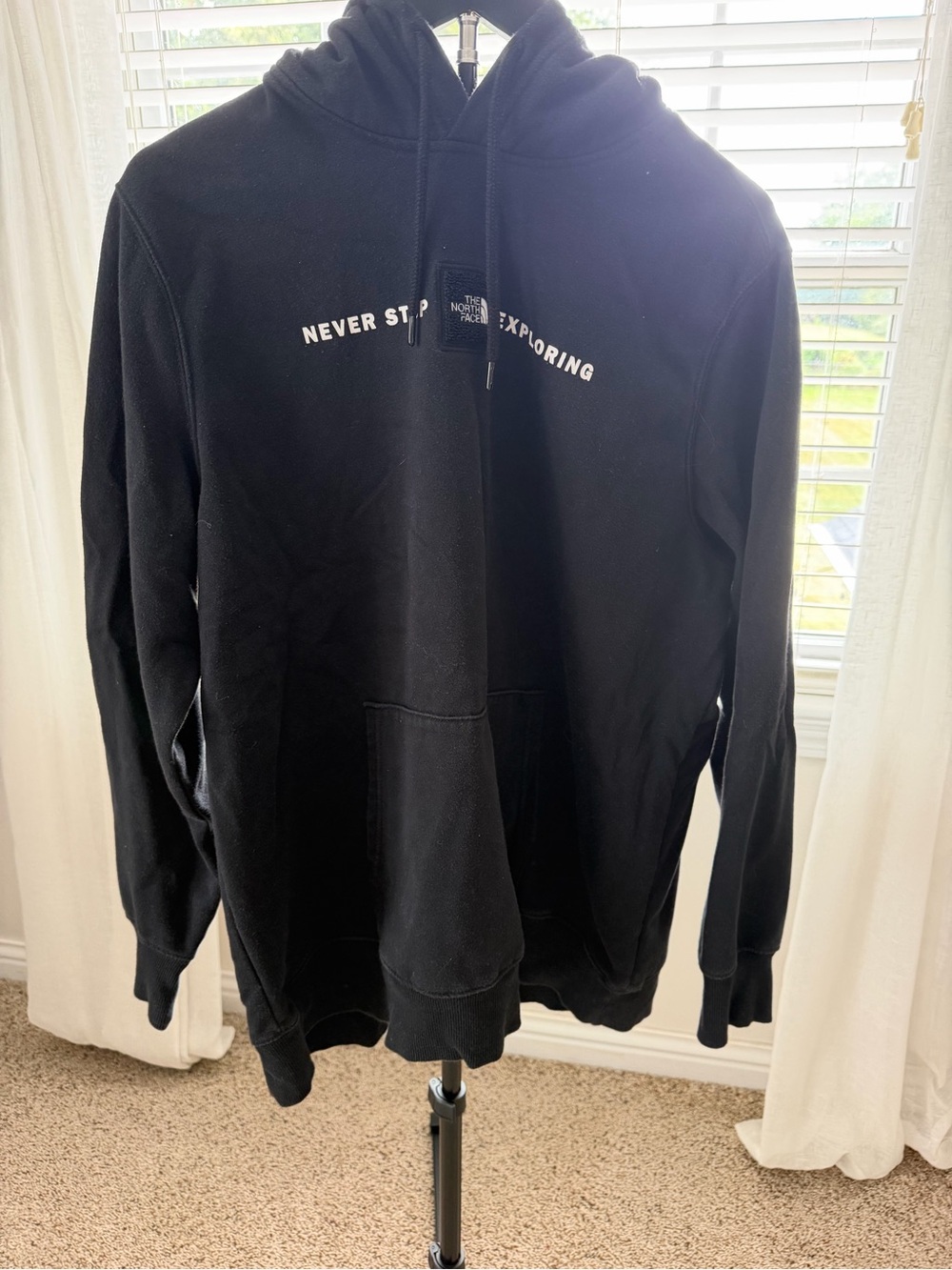 The North Face Women’s Black 'Never Stop Exploring' Pullover Hoodie size XL/L